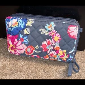 Vera Bradley Bags - Vera Bradley All-In-One Crossbody Vera Bradley Bags - Vera Bradley All-In-One Crossbody